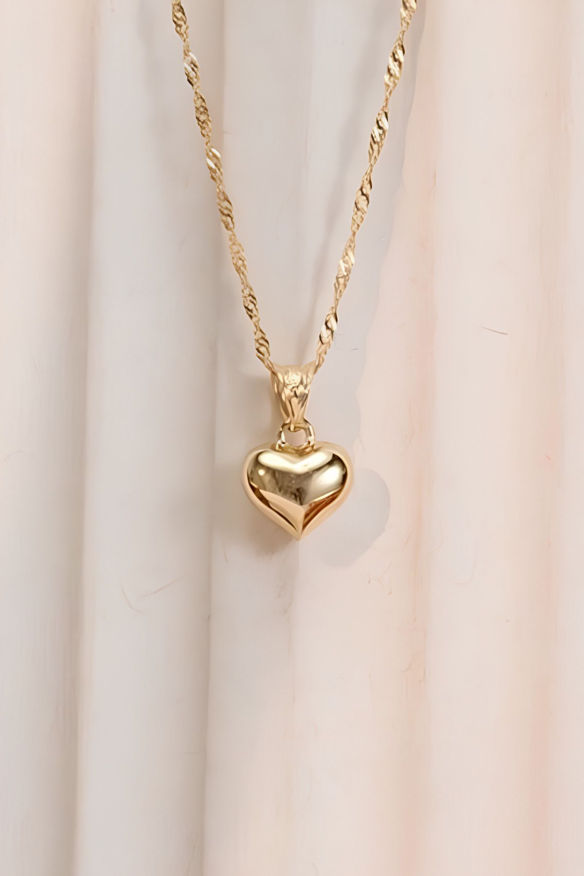 14 Carat Gold Heart Domed Pendant - Ege01351420