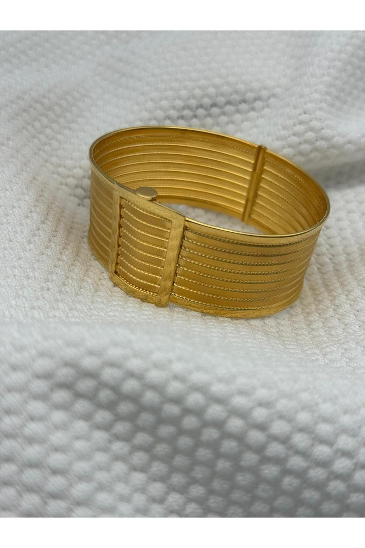 14 Carat Gold 7 Row Rize Cuff Gold Bracelet