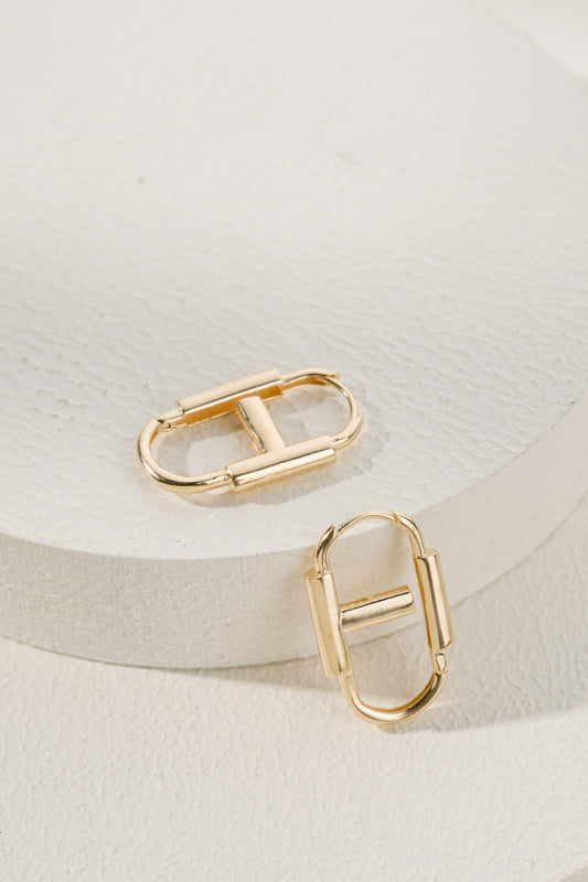 14 Ayar H Oval Tasarım Altın Küpe