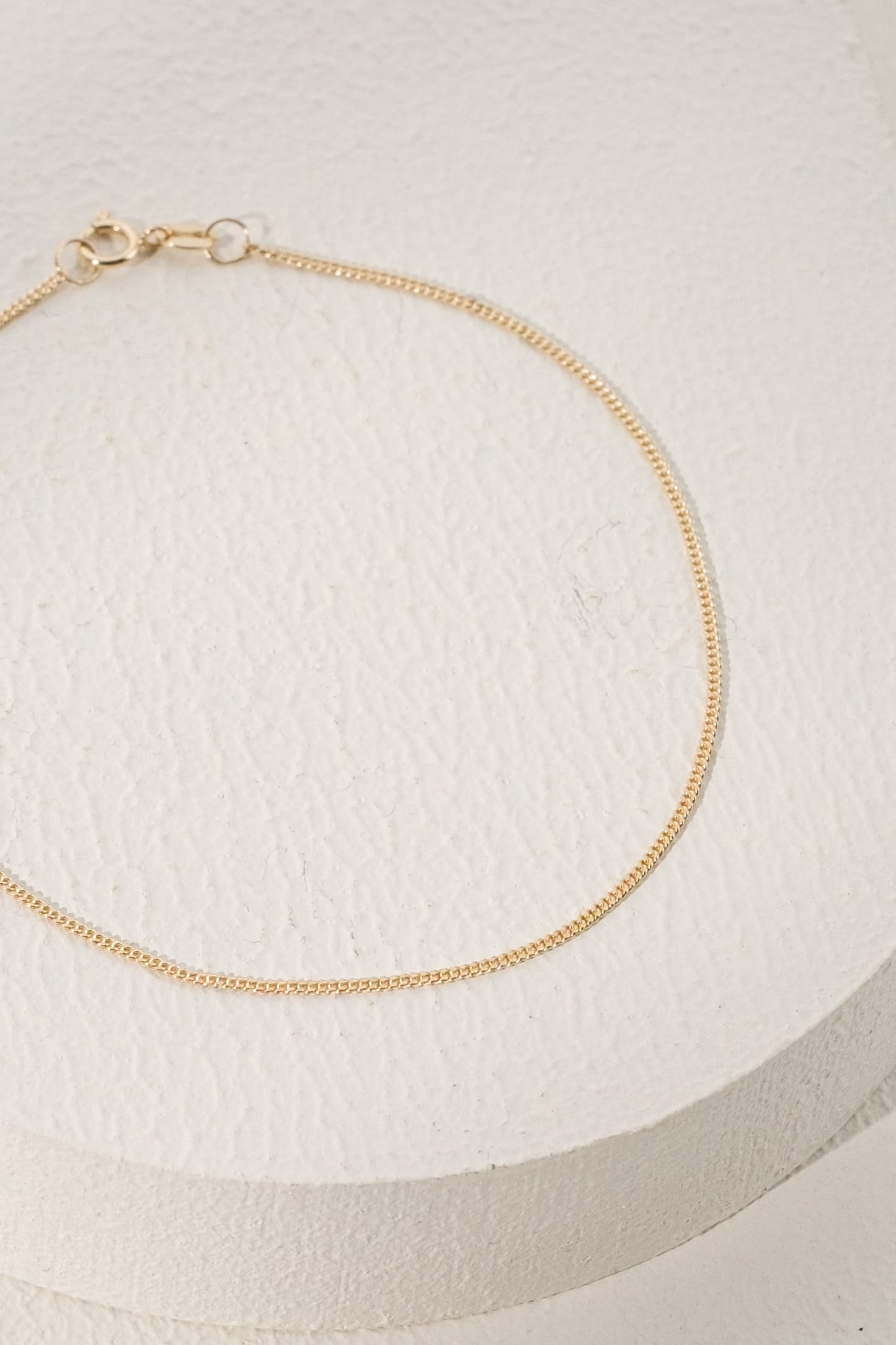 14 Ayar İtalyan Minimal Altın Bileklik