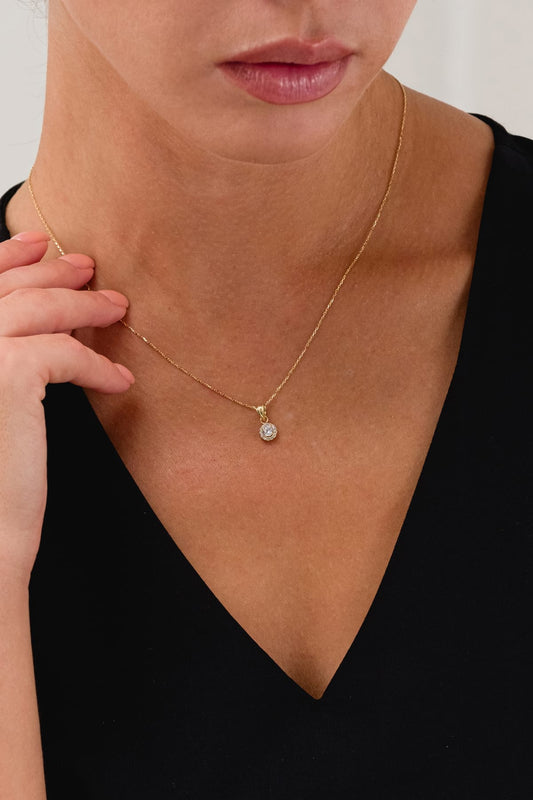 14 Ayar Tek Taş Motifli Altın Kolye