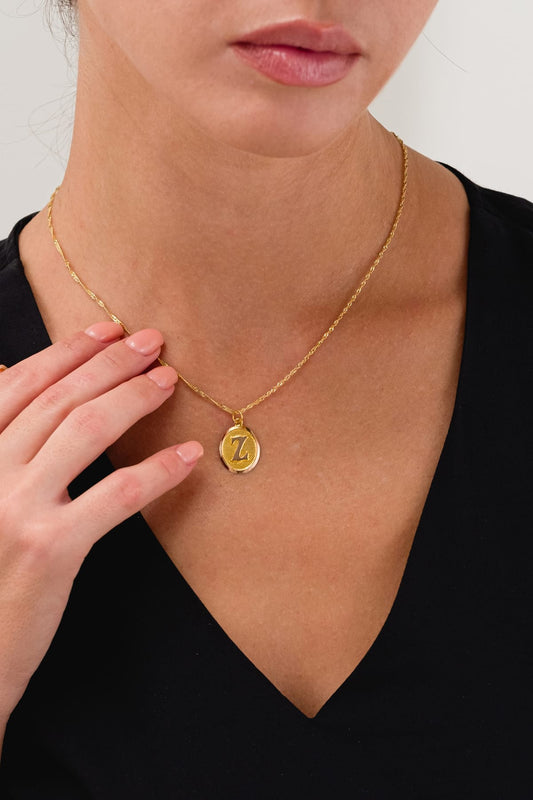 14 Ayar Eskitme Z Harfli Altın Kolye