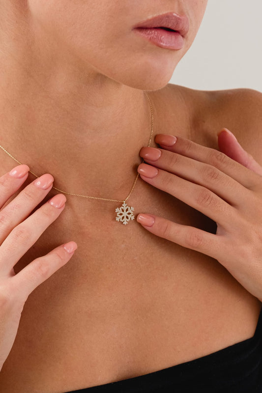 14 Ayar Kar Tanesi Motif Altın Kolye