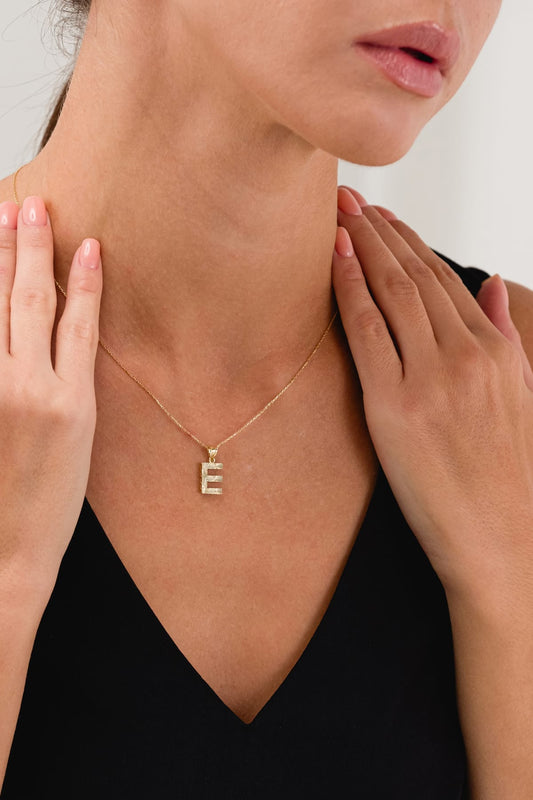 14 Ayar Kalemli E Harfli Altın Kolye