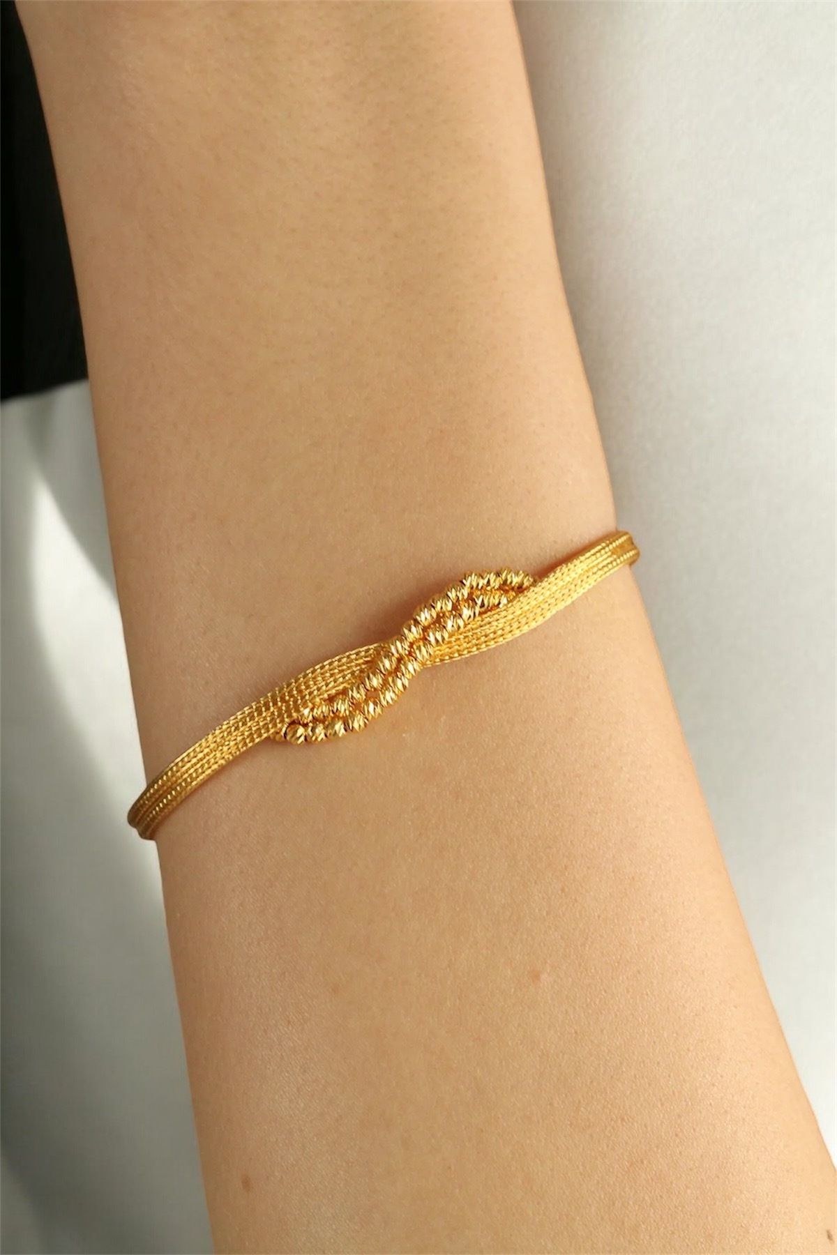 22 Carat Gold Dorika Ball Knit Bracelet