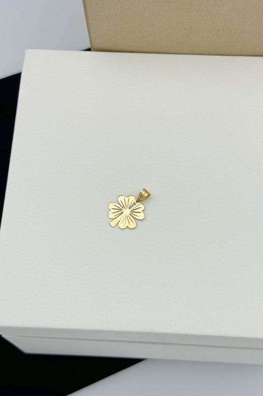 14 Carat Gold Clover Pendant Gold