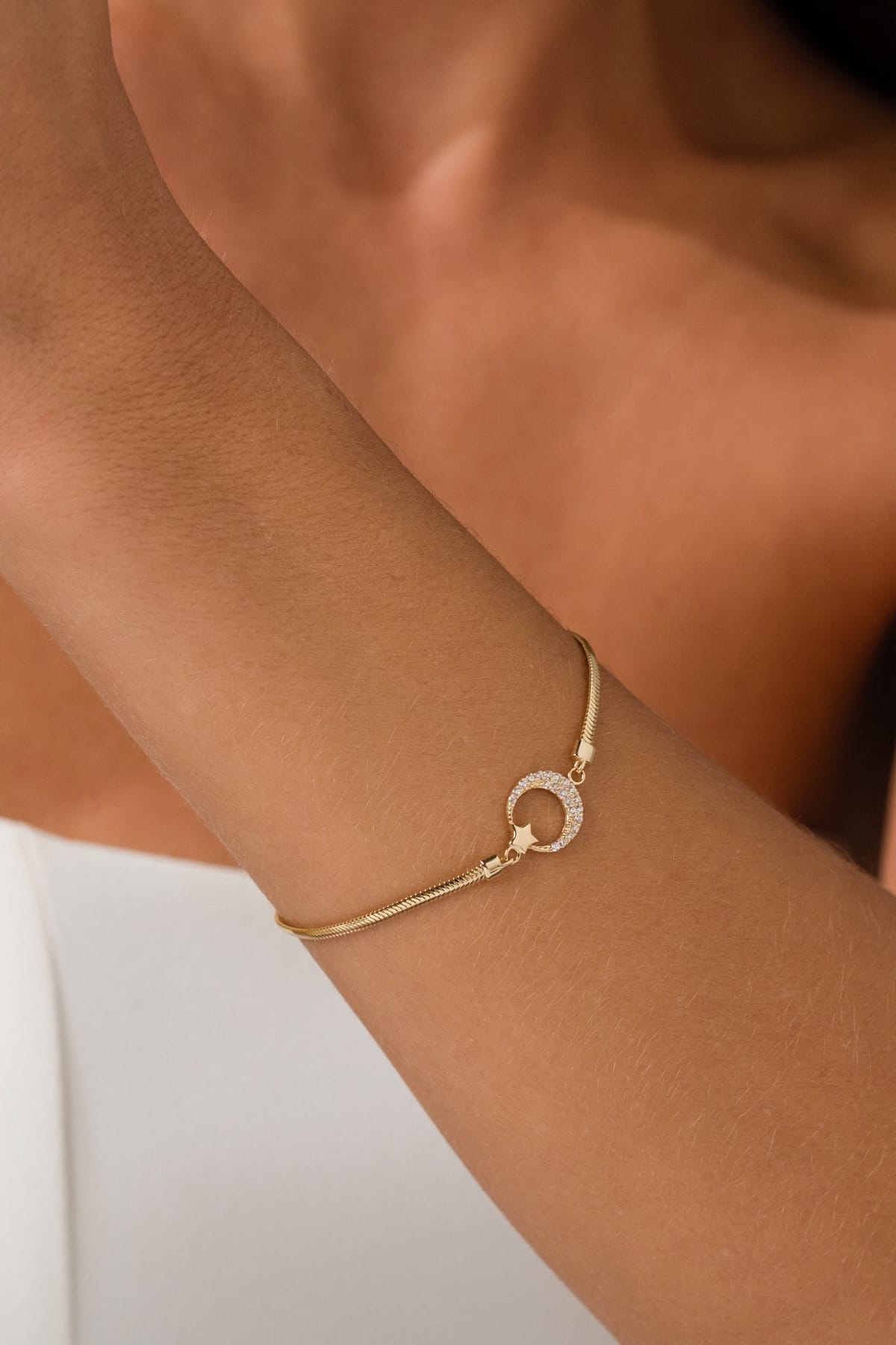 14 Ayar Bayraklı Balıksırtı Altın Bileklik