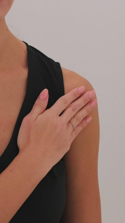 14 Ayar Mavi Çıtır Taşlı Altın Yüzük