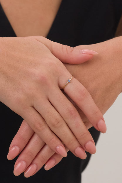 14 Ayar Mavi Taşlı Çıtır Altın Yüzük