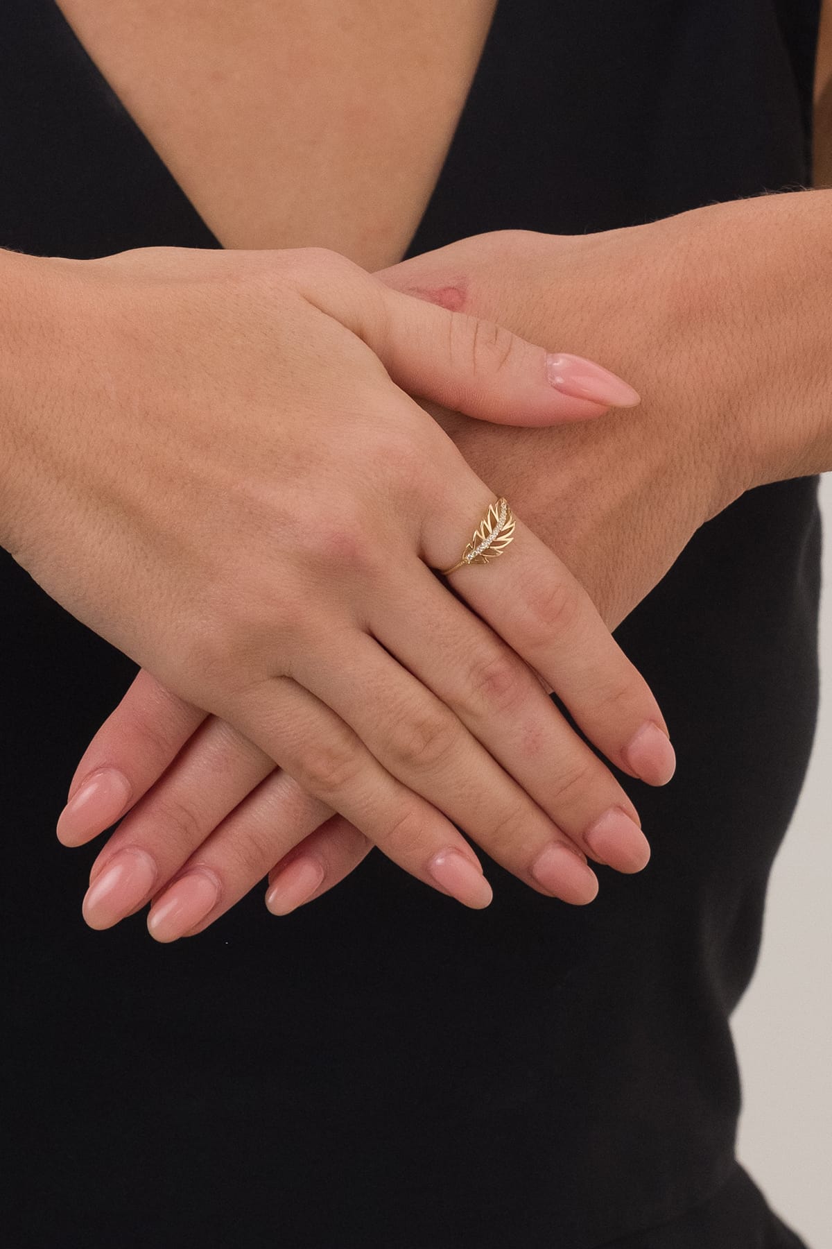 14 Ayar Kanat Tasarım Taşlı Çıtır Altın Yüzük