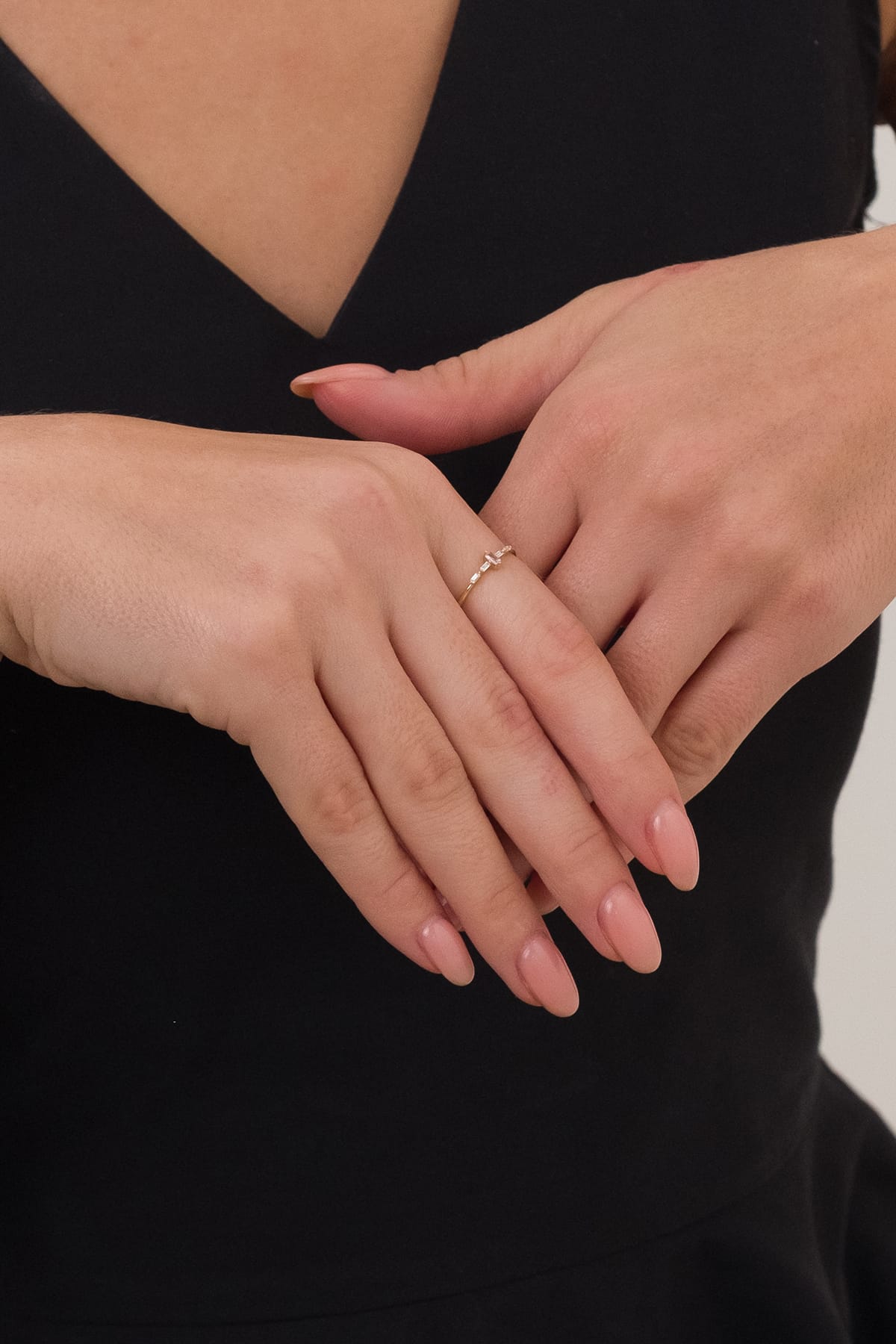 14 Ayar Pembe Taşlı Çıtır Altın Yüzük