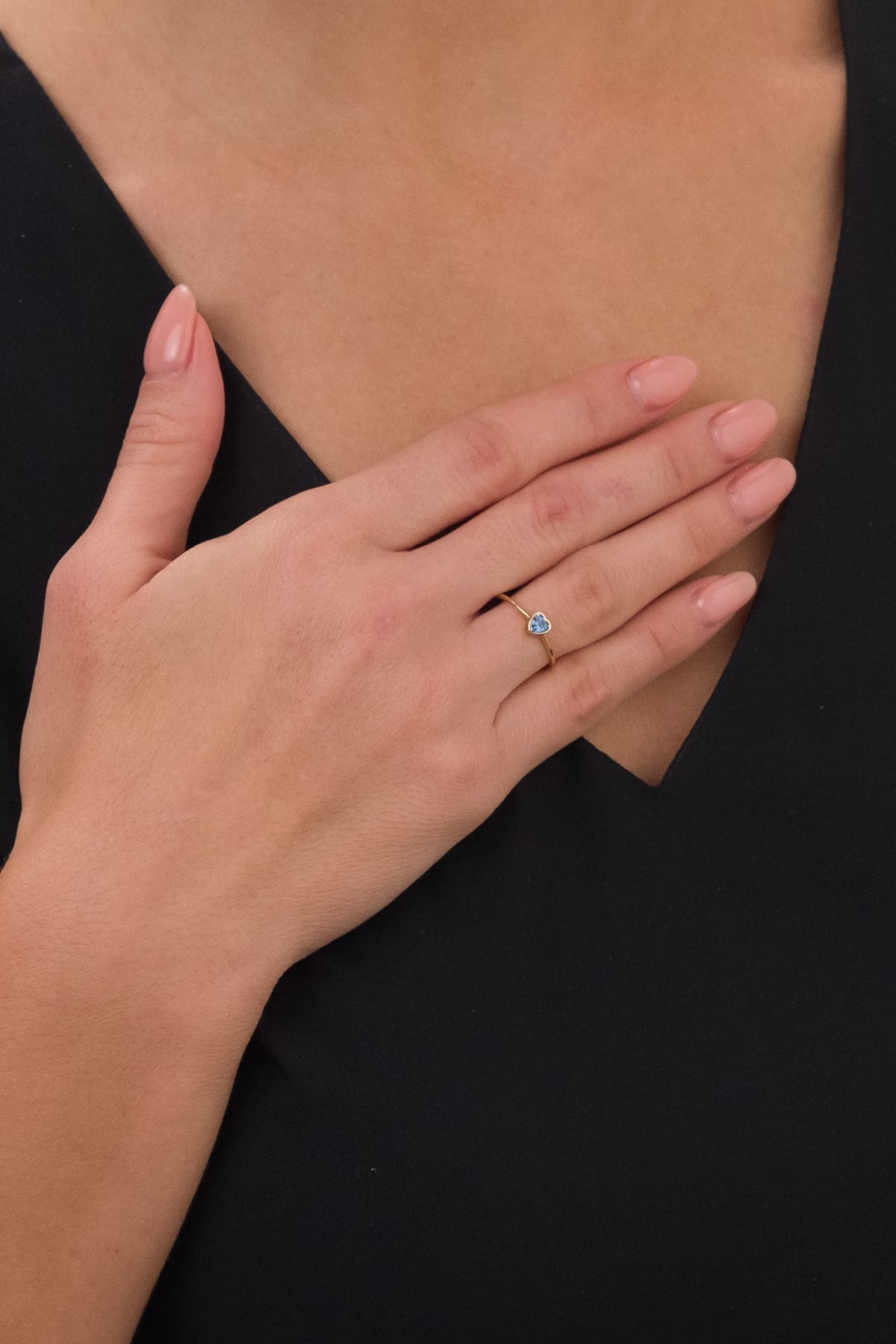 14 Ayar Mavi Taşlı Kalp Çıtır Altın Yüzük