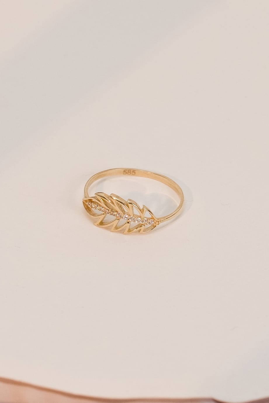 14 Ayar Kanat Tasarım Taşlı Çıtır Altın Yüzük